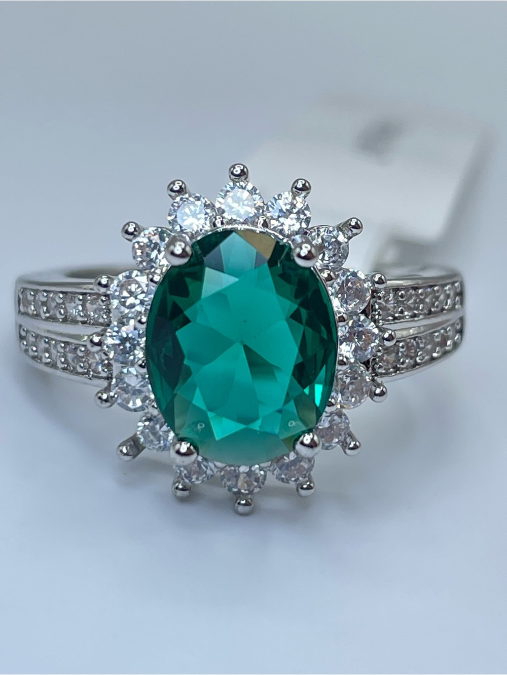 Swarovski Crystal Elements Green Oval Crystal Halo Art Deco Ring Sz 7